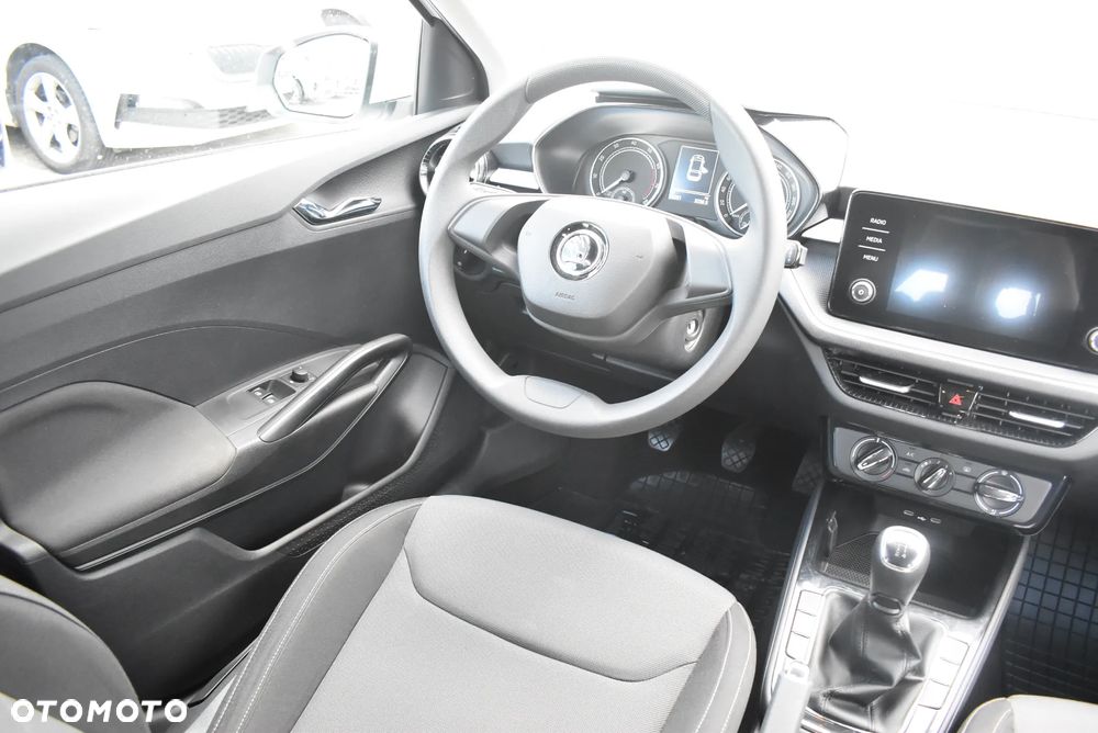 Skoda Fabia 1.0 Ambition - 21