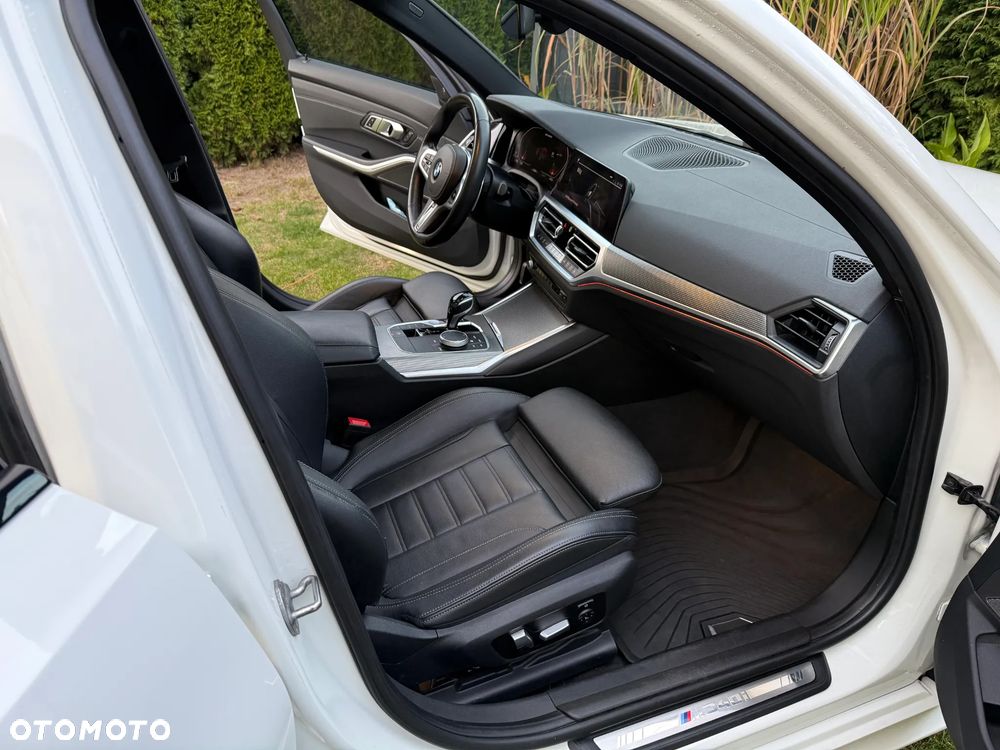 BMW Seria 3 - 25