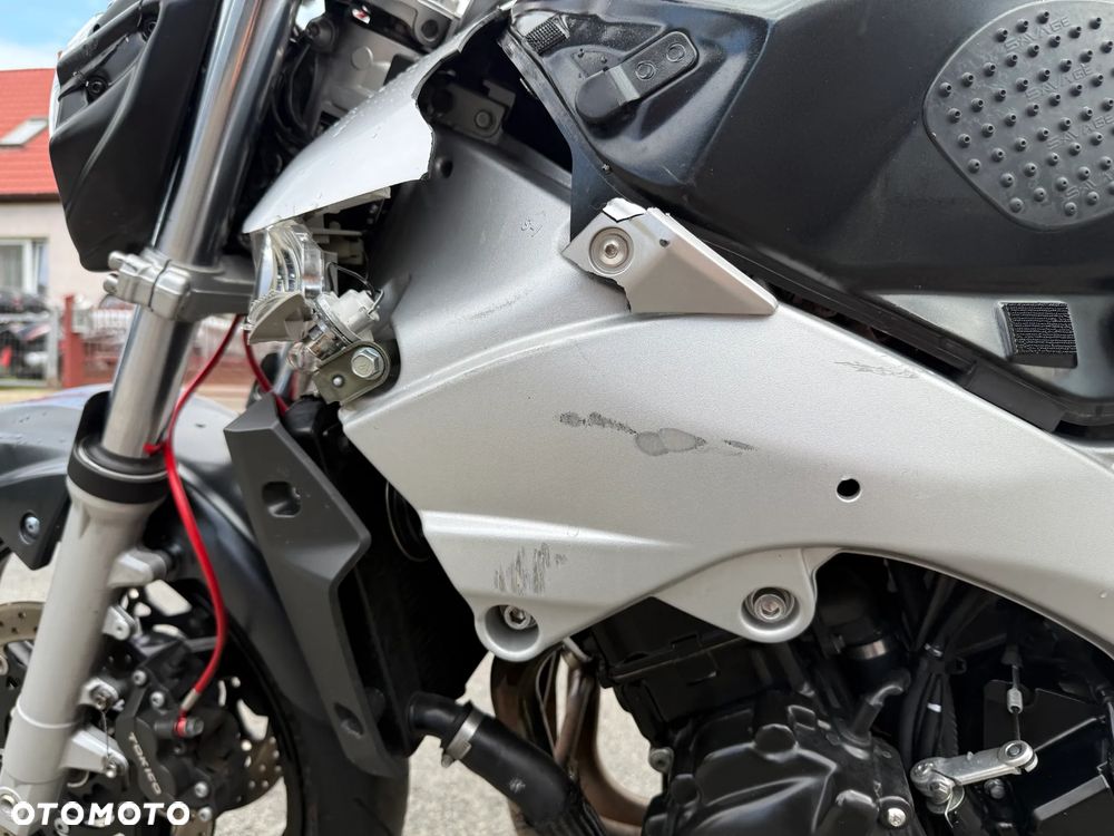 Suzuki GSR - 15