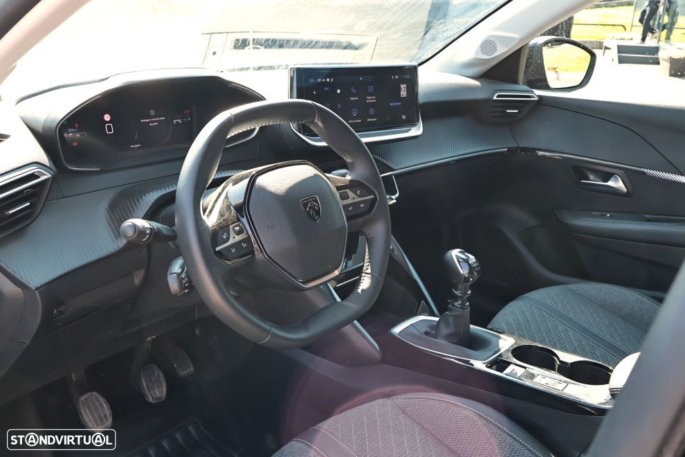 Peugeot 208 1.2 PureTech Allure - 13