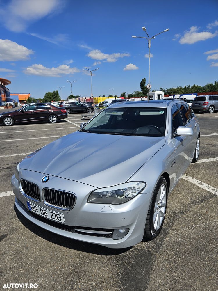 BMW Seria 5 520d Touring Aut. Modern Line - 1