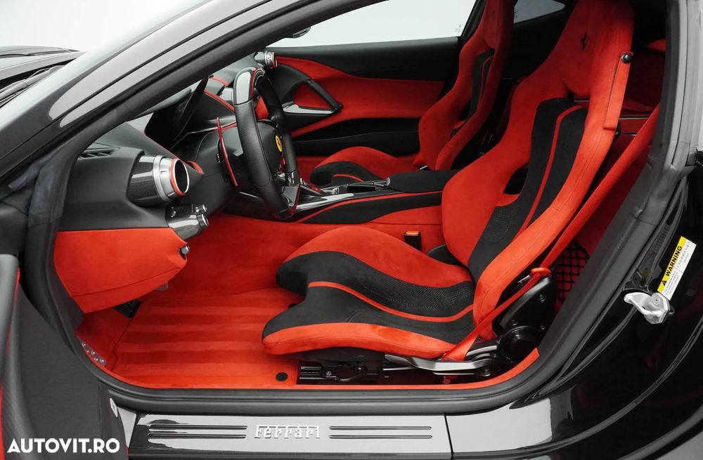 Ferrari 812 - 15