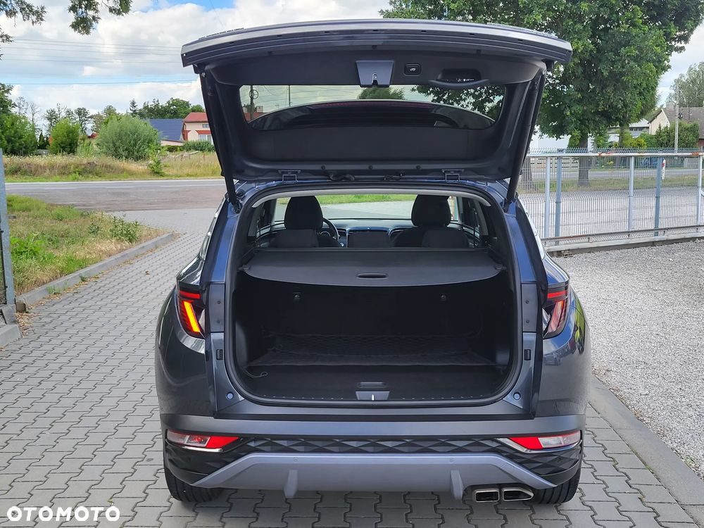 Hyundai Tucson 1.6 T-GDi HEV Executive 4WD - 27