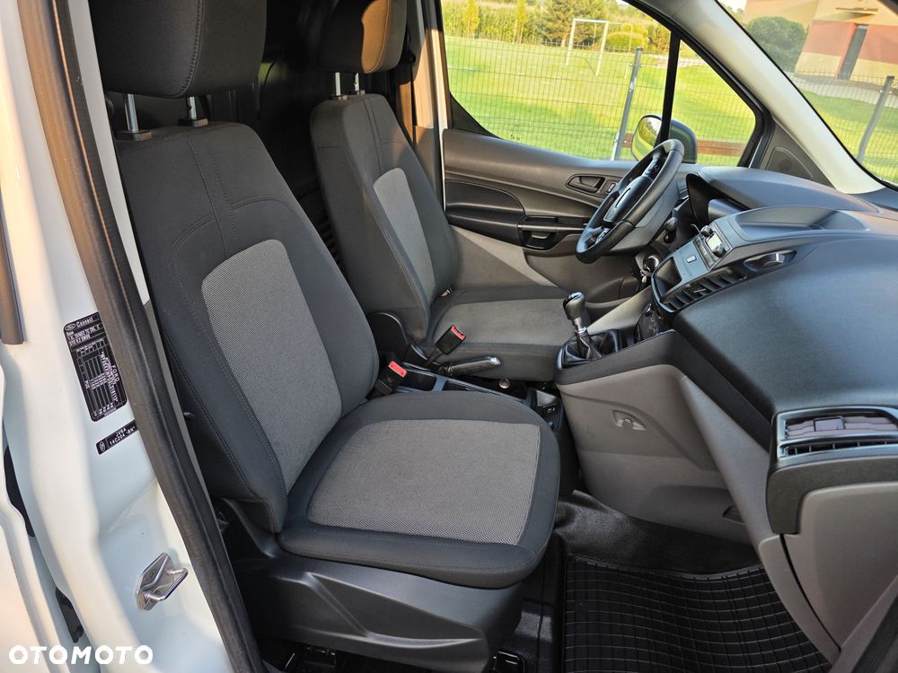 Ford Transit Connect - 13