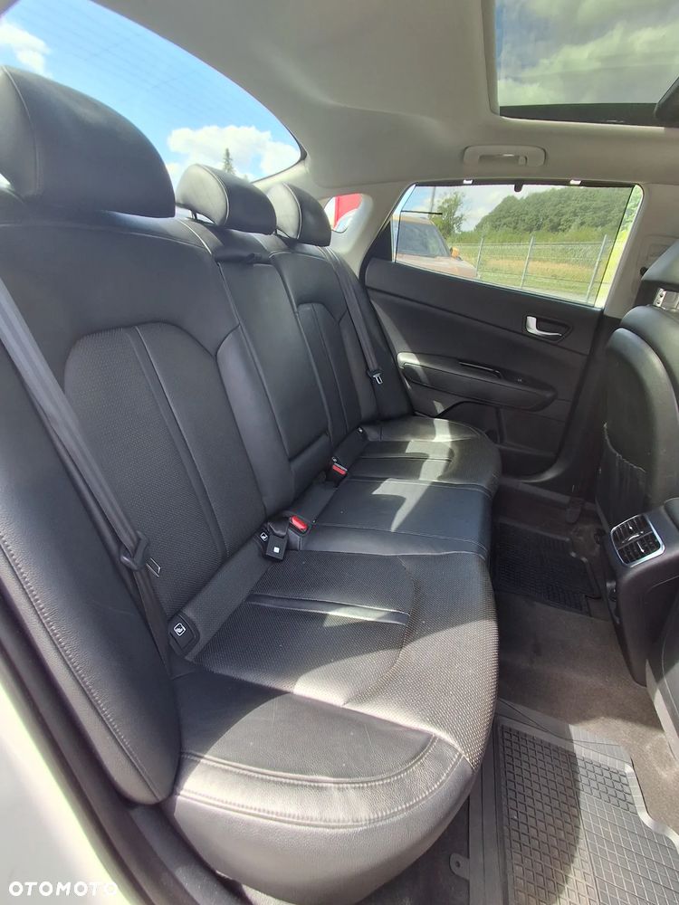 Kia Optima 1.7 CRDI L DCT - 31