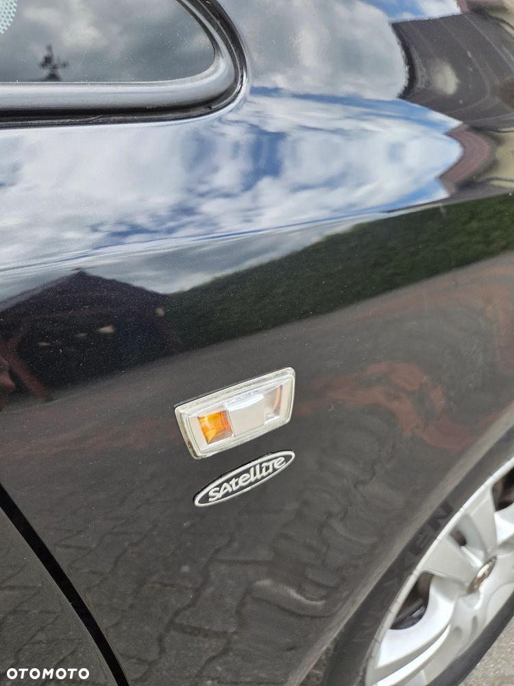 Opel Corsa 1.4 16V Satellite - 20