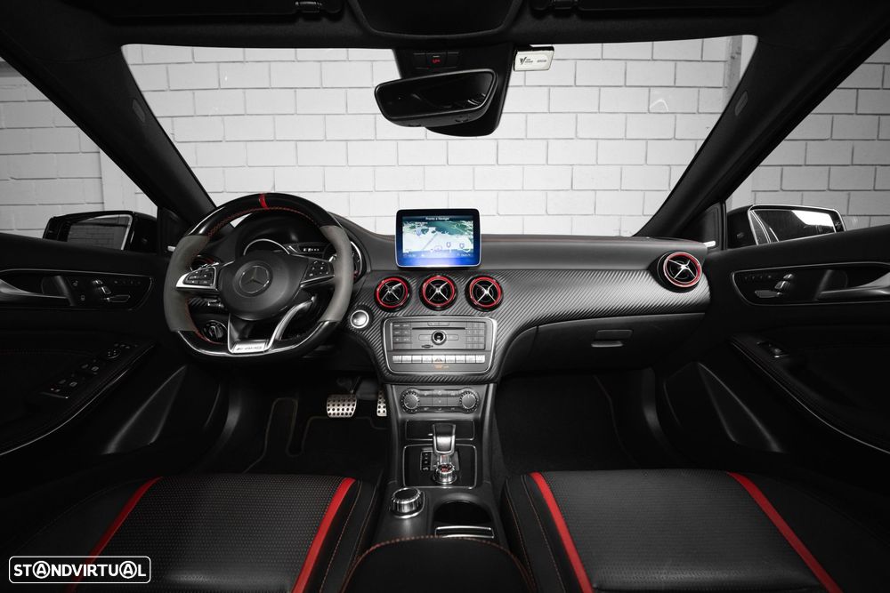 Mercedes-Benz A 45 AMG 4Matic Speedshift 7G-DCT - 42