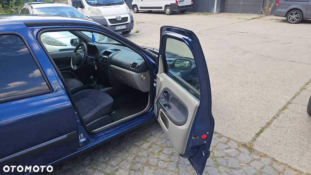 Renault Clio 1.5 dCi Dynamique - 10