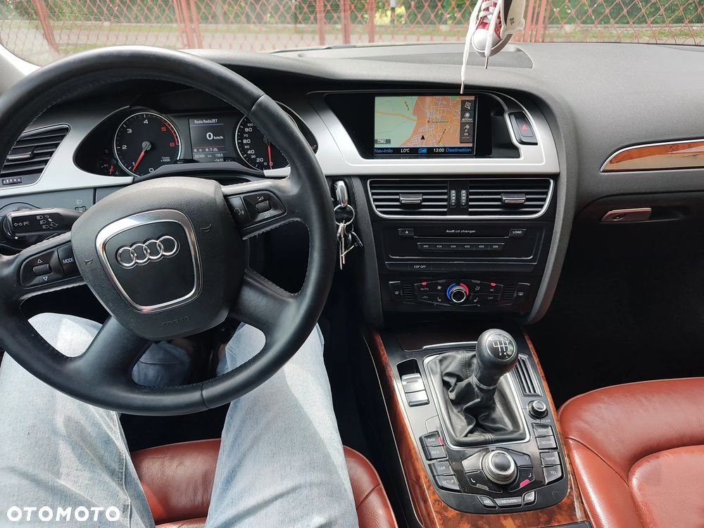 Audi A4 Avant 2.0 TDI e DPF Ambiente - 17