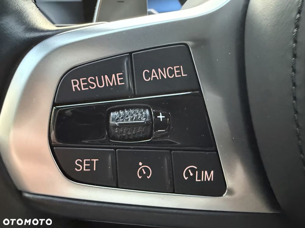 BMW Seria 3 320i Advantage sport - 21