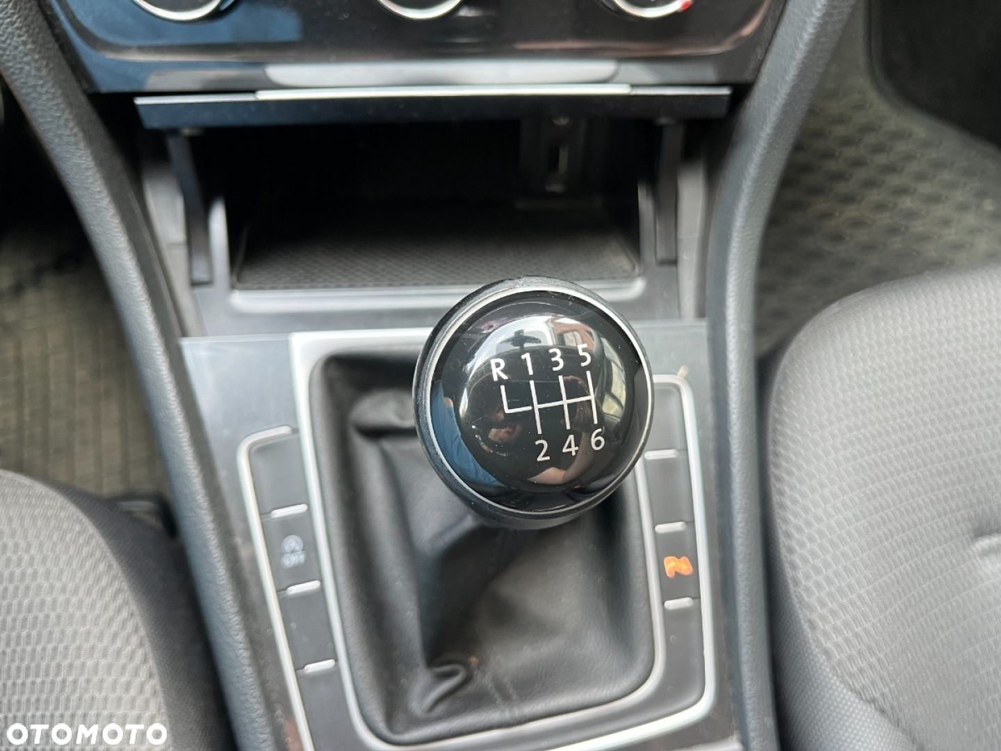 Volkswagen Golf - 15