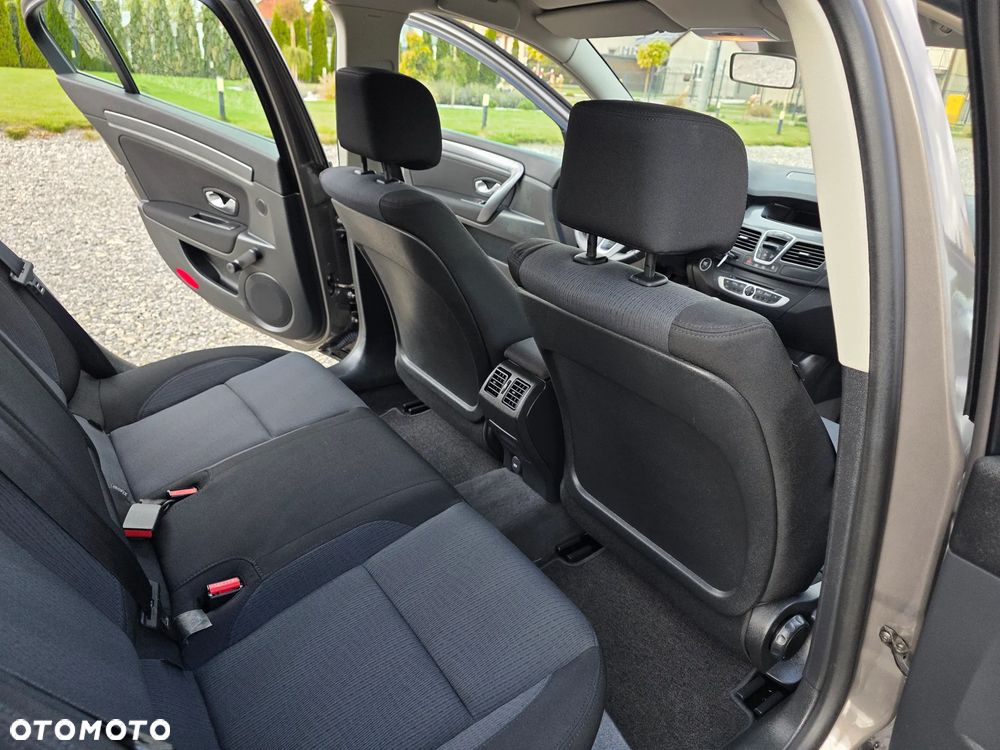 Renault Laguna 1.6 16V Expression - 14