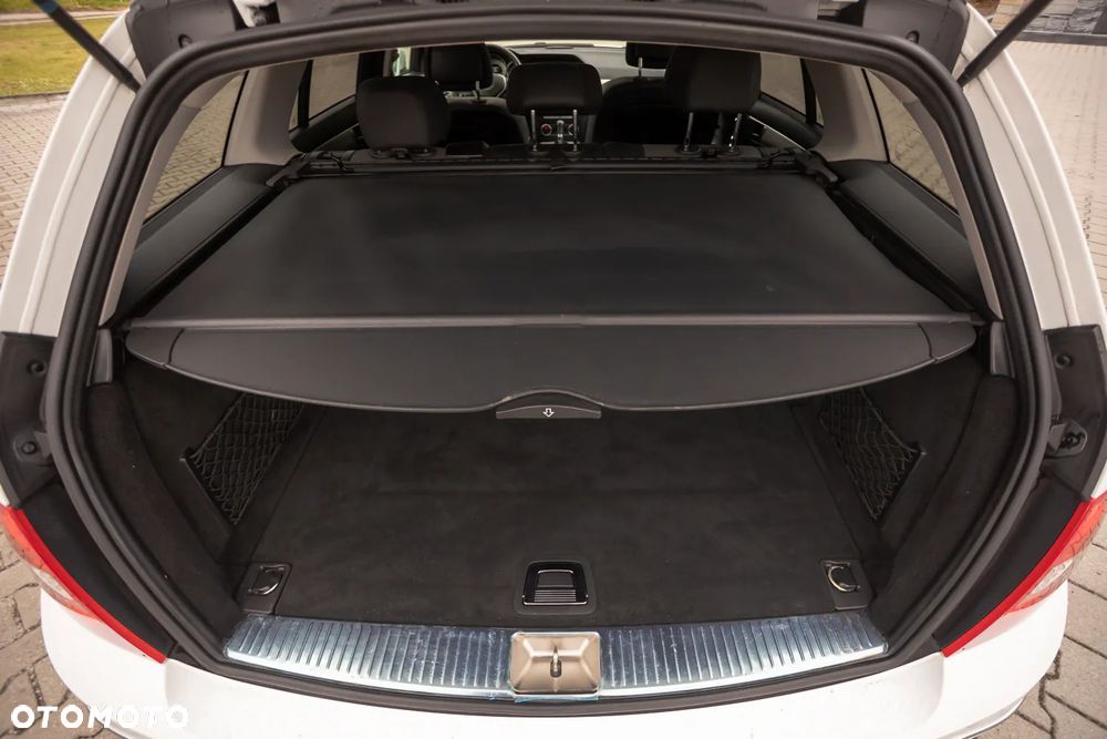 Mercedes-Benz Klasa C 180 7G-TRONIC Avantgarde Edition - 22