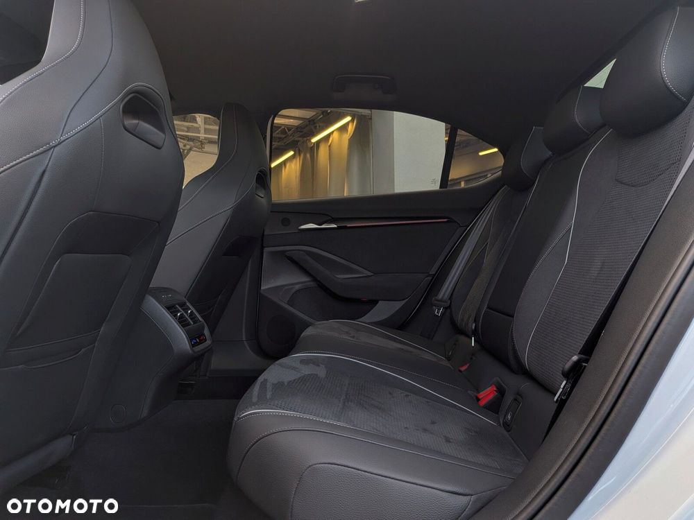 Skoda Superb 2.0 TSI Sportline DSG - 13