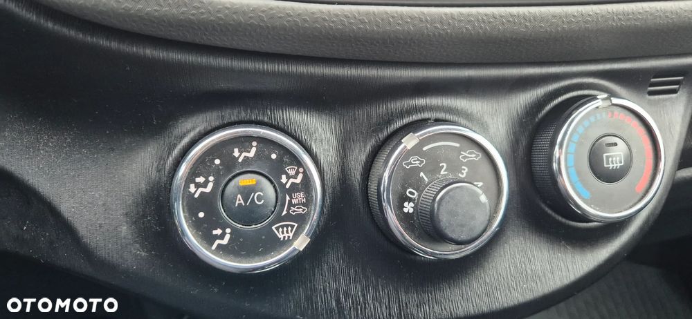 Toyota Yaris 1.0 Life - 17