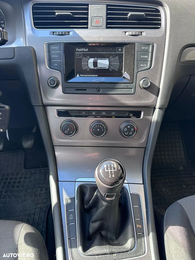 Volkswagen Golf 1.2 TSI BlueMotion Technology Comfortline - 9