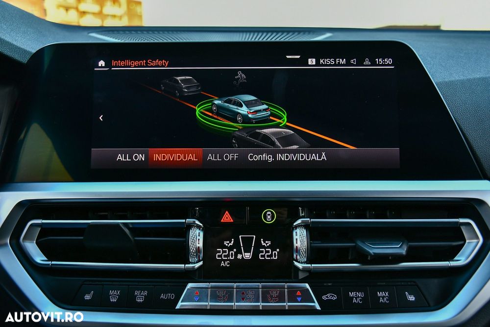 BMW Seria 3 330i xDrive AT - 6