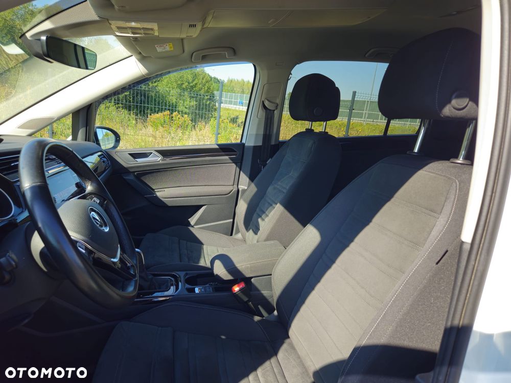 Volkswagen Touran 1.5 TSI EVO Highline DSG - 21