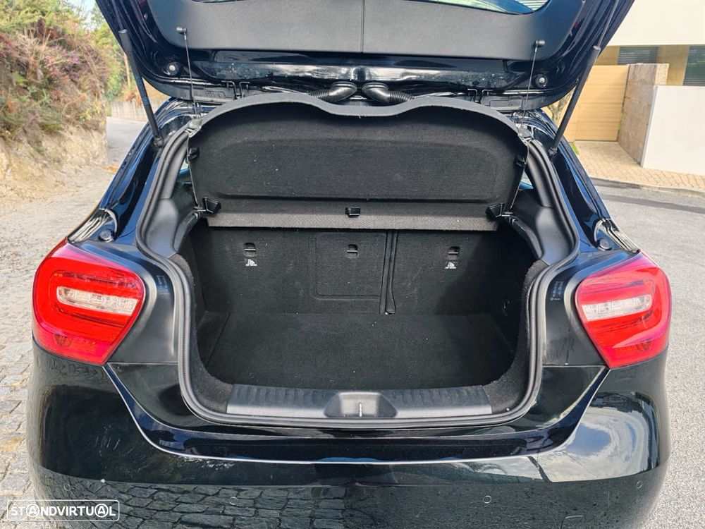 Mercedes-Benz A 180 d AMG Line - 10
