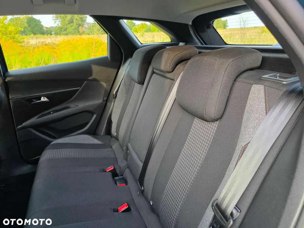 Peugeot 3008 BlueHDi 130 Stop & Start Active Business-Paket - 19