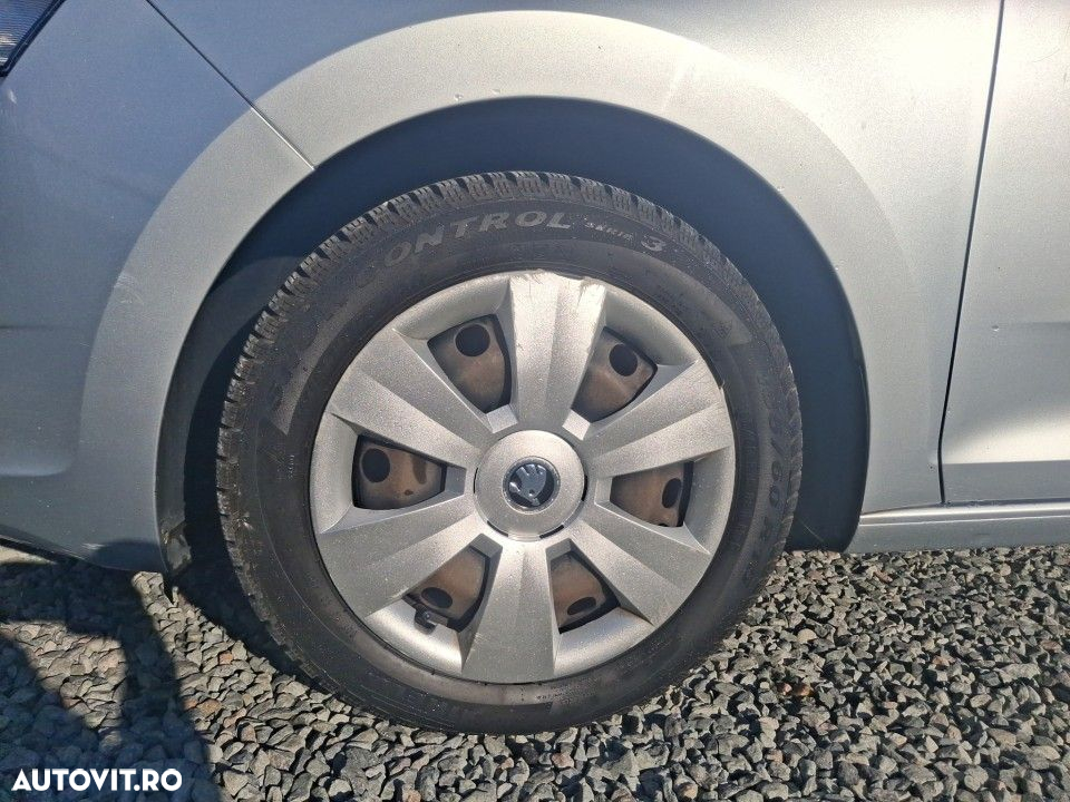 Skoda RAPID - 20