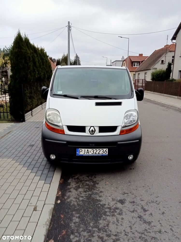Renault Trafic - 1