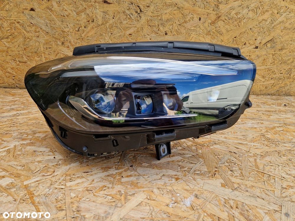 LAMPA PRAWA PRZÓD MULTIBEAM FULL LED MERCEDES B KLASA 247 - 1