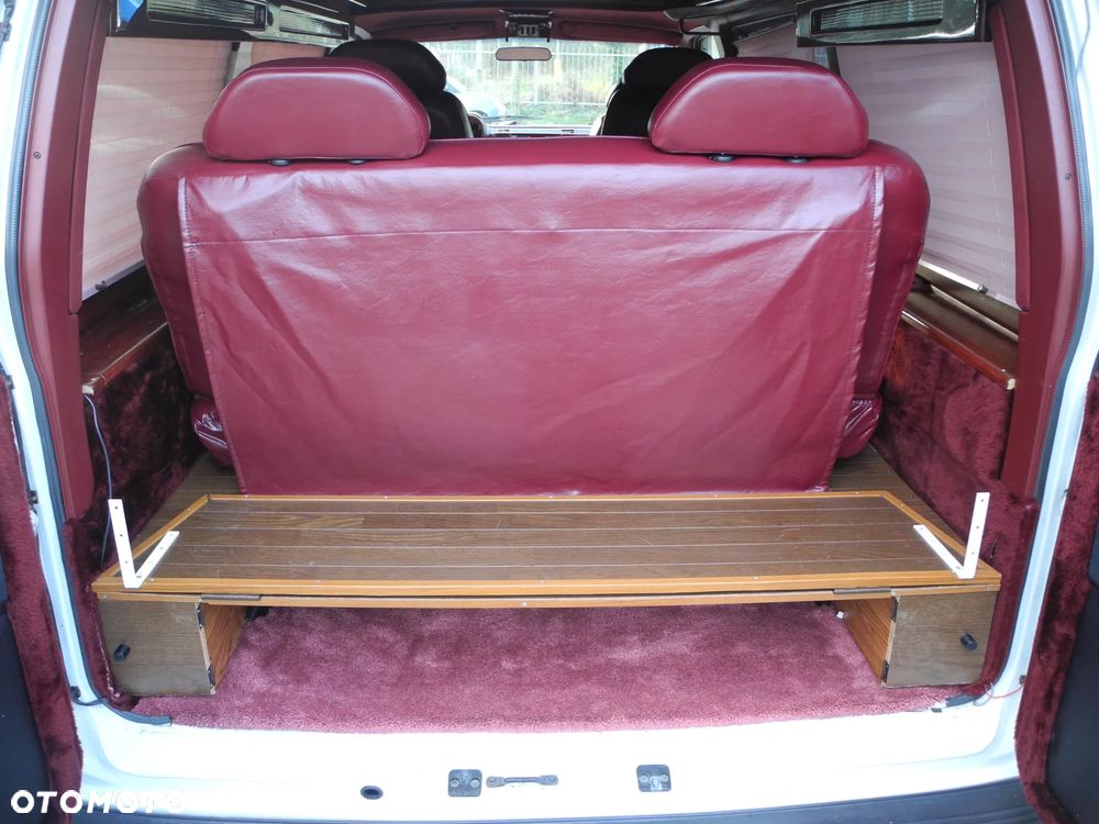 Chevrolet Astro - 25