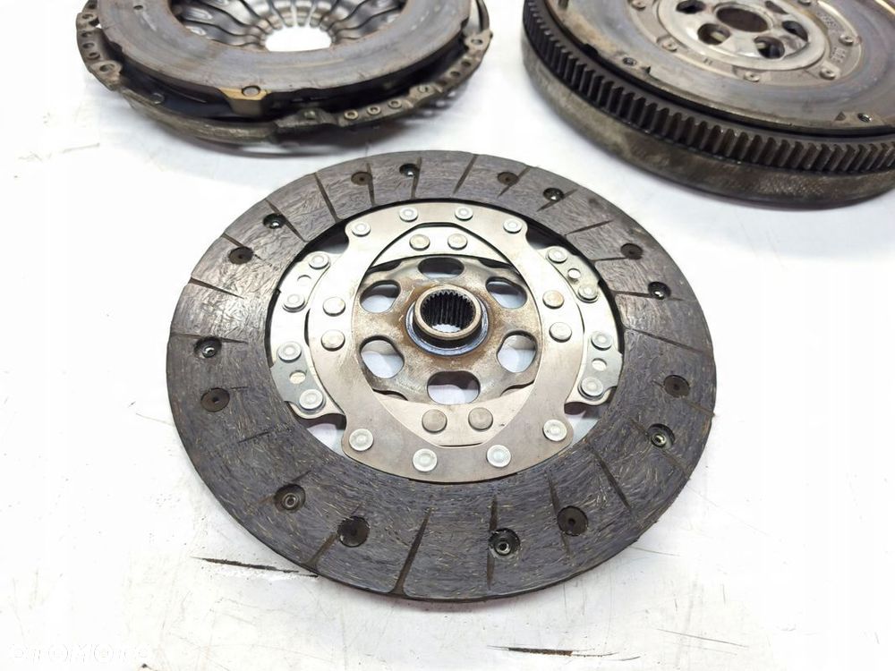 KOŁO DWUMASOWE DWUMAS AUDI VOLKSWAGEN SEAT SKODA 1.6 TDI 03L105266BT - 8