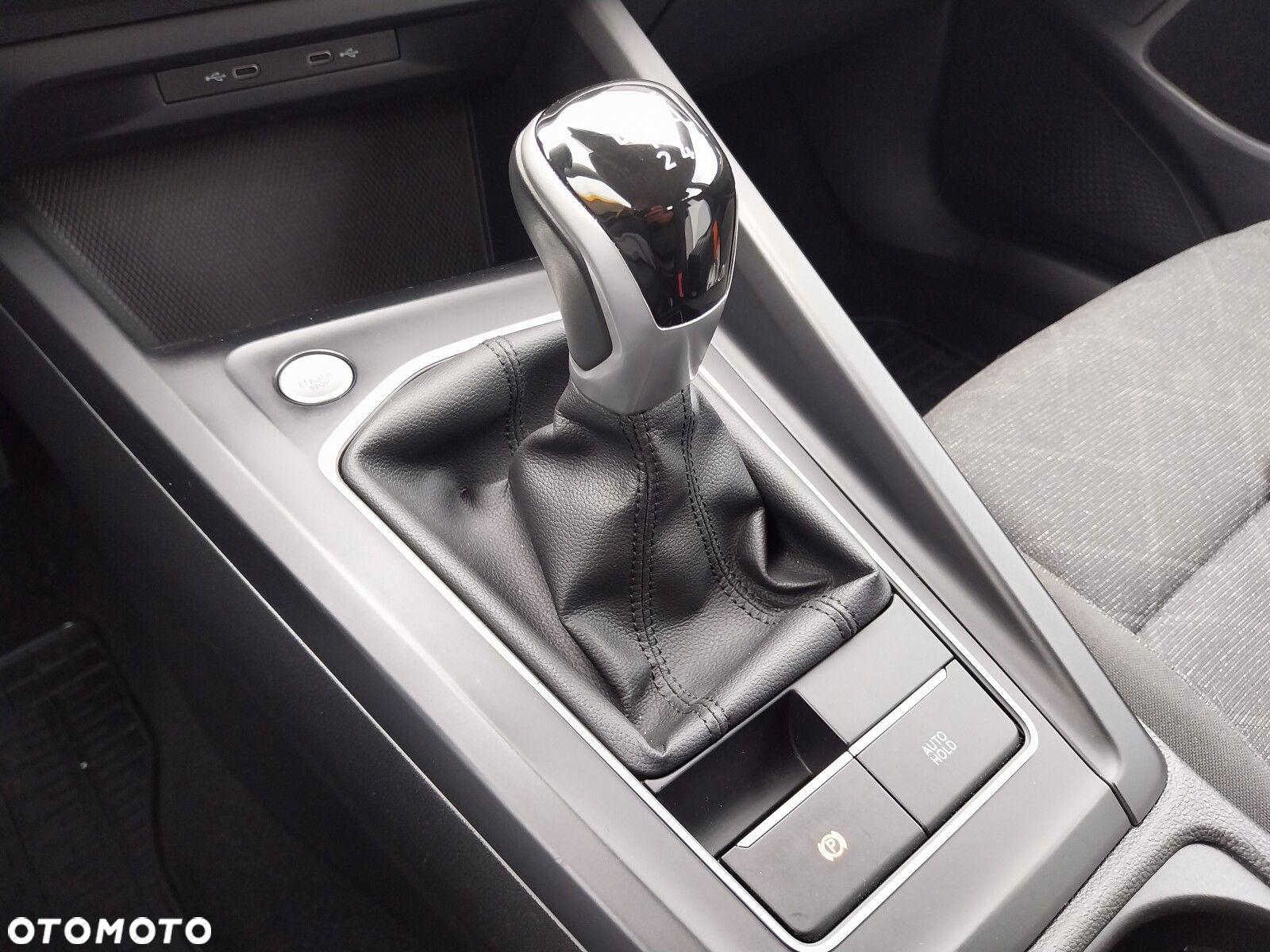 Volkswagen Golf - 27