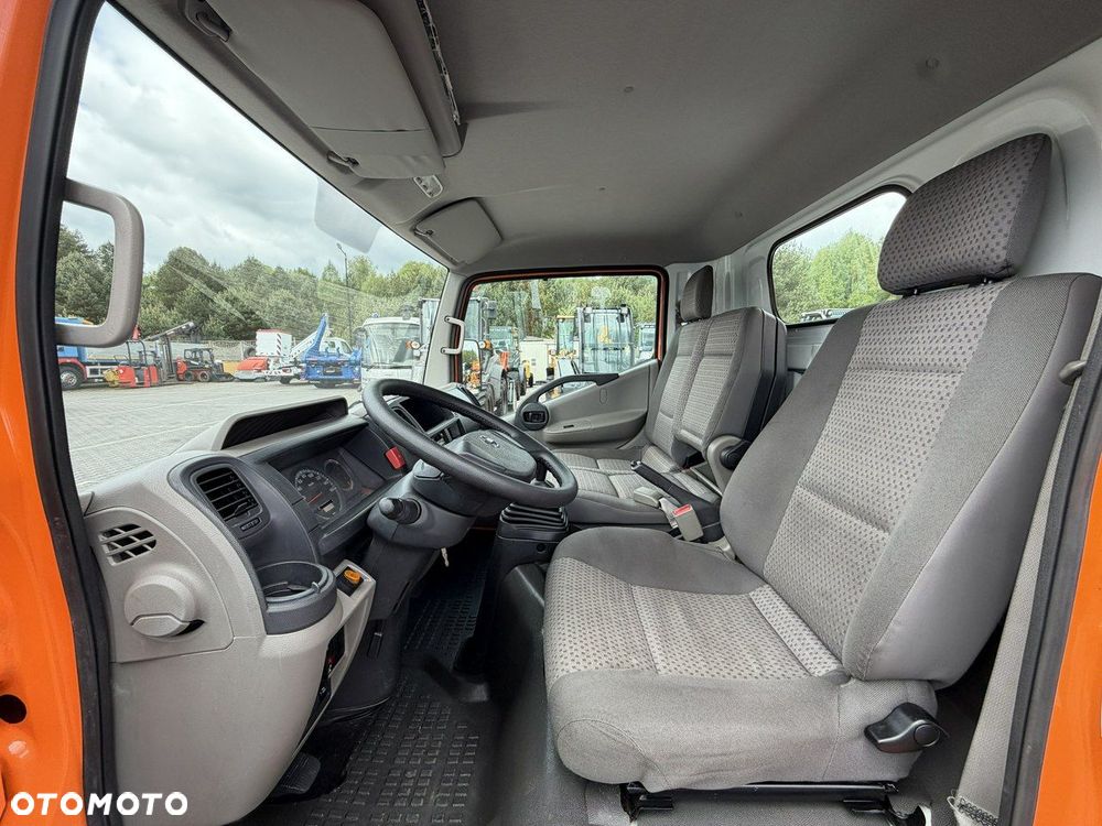 Nissan Cabstar - 25