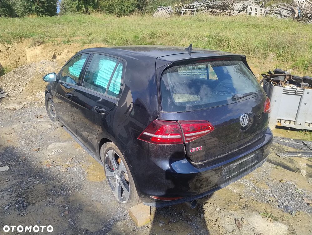 Volkswagen Golf VII 2.0 TSI BMT GTI Performance DSG - 3