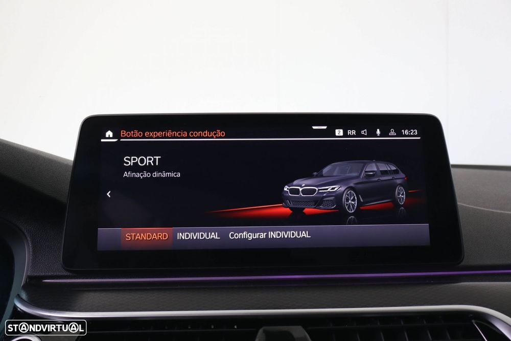 BMW 520 d Pack Desportivo M Auto - 44