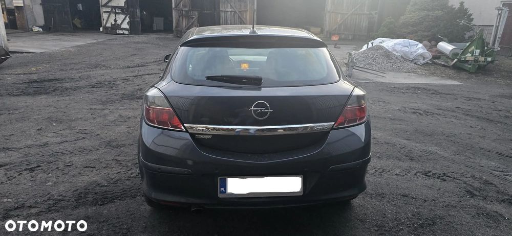 Opel Astra 1.9 CDTI DPF Cosmo - 4