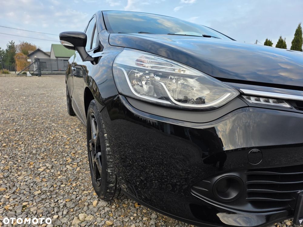 Renault Clio 1.2 16V 75 Authentique - 22