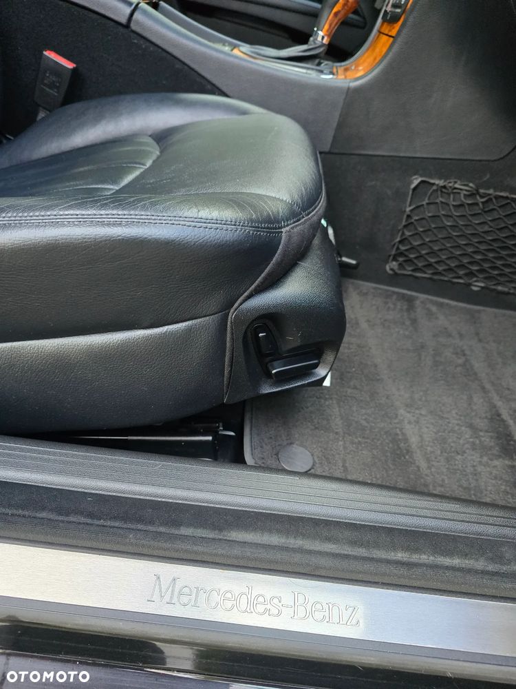 Mercedes-Benz Klasa E 280 4-Matic Elegance - 39