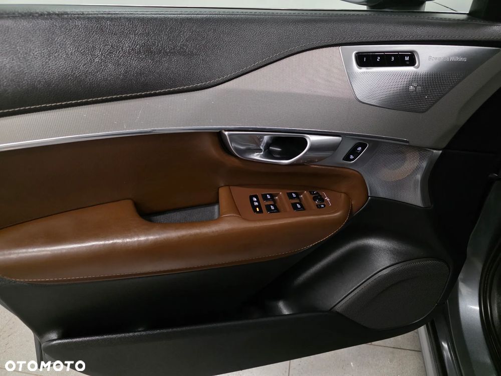 Volvo XC 90 B5 D AWD Geartronic Inscription - 25
