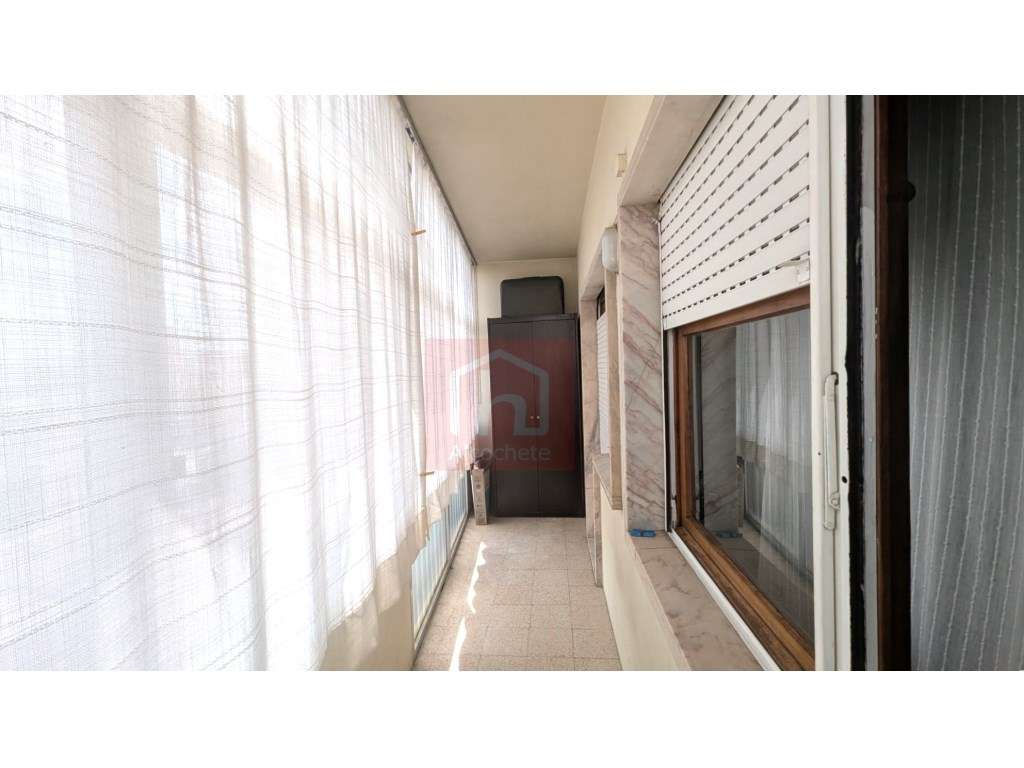 Apartamento T3 na Estrada da Luz, Benfica - Grande imagem: 4/38