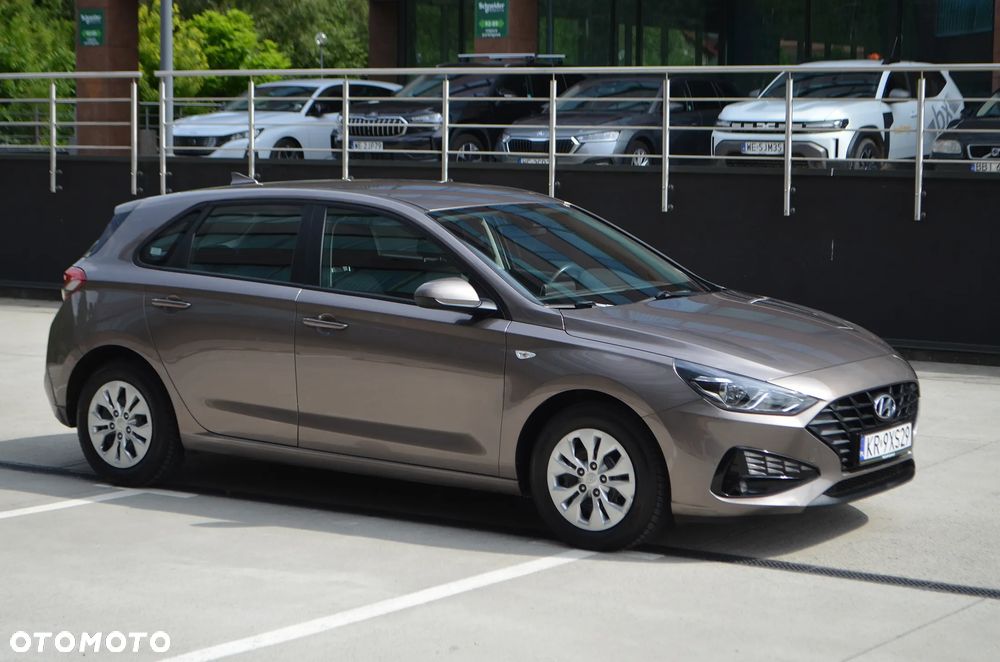 Hyundai i30 1.5 DPI Modern - 23