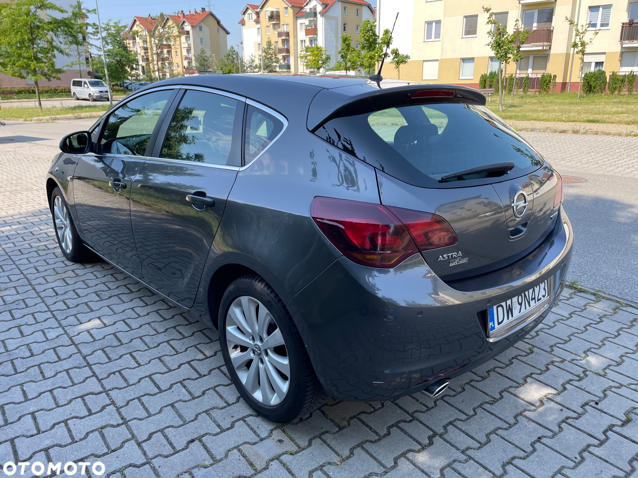 Opel Astra 1.4 Turbo Cosmo - 2