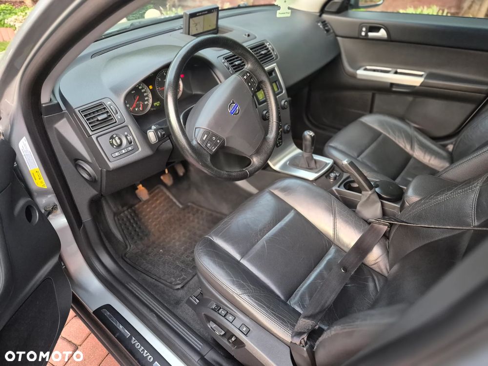 Volvo V50 2.0D Momentum - 19