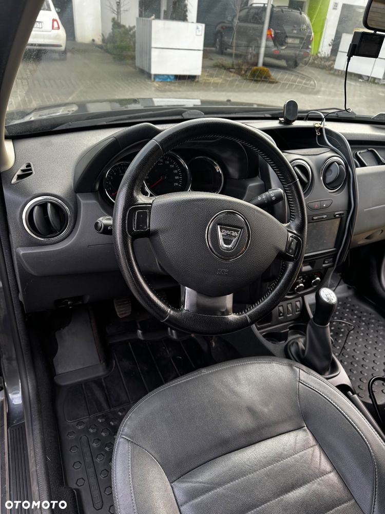 Dacia Duster 1.6 SCe Laureate S&S - 15