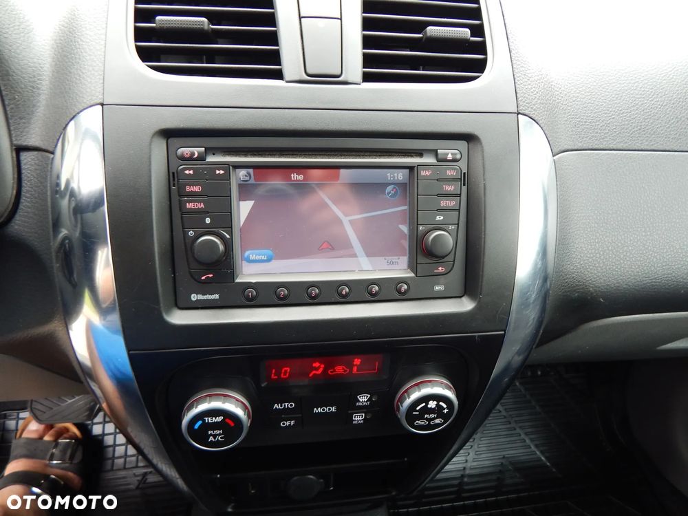 Suzuki SX4 Classic 1.6 VVT Automatik 4x2 Style - 18