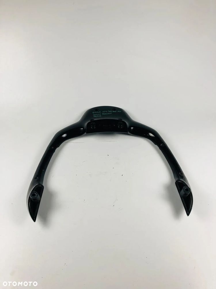 Piaggio MP3 300 500 14- Uchwyt Rączka Pasażera - 6