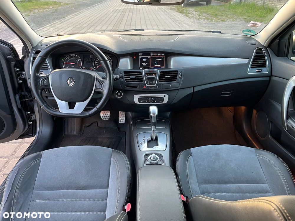 Renault Laguna dCi 175 FAP GT - 16