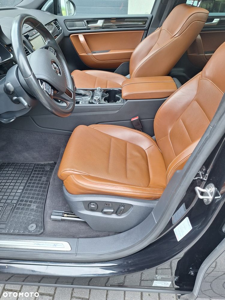 Volkswagen Touareg 3.0 V6 TDI BMT X-Edition - 23