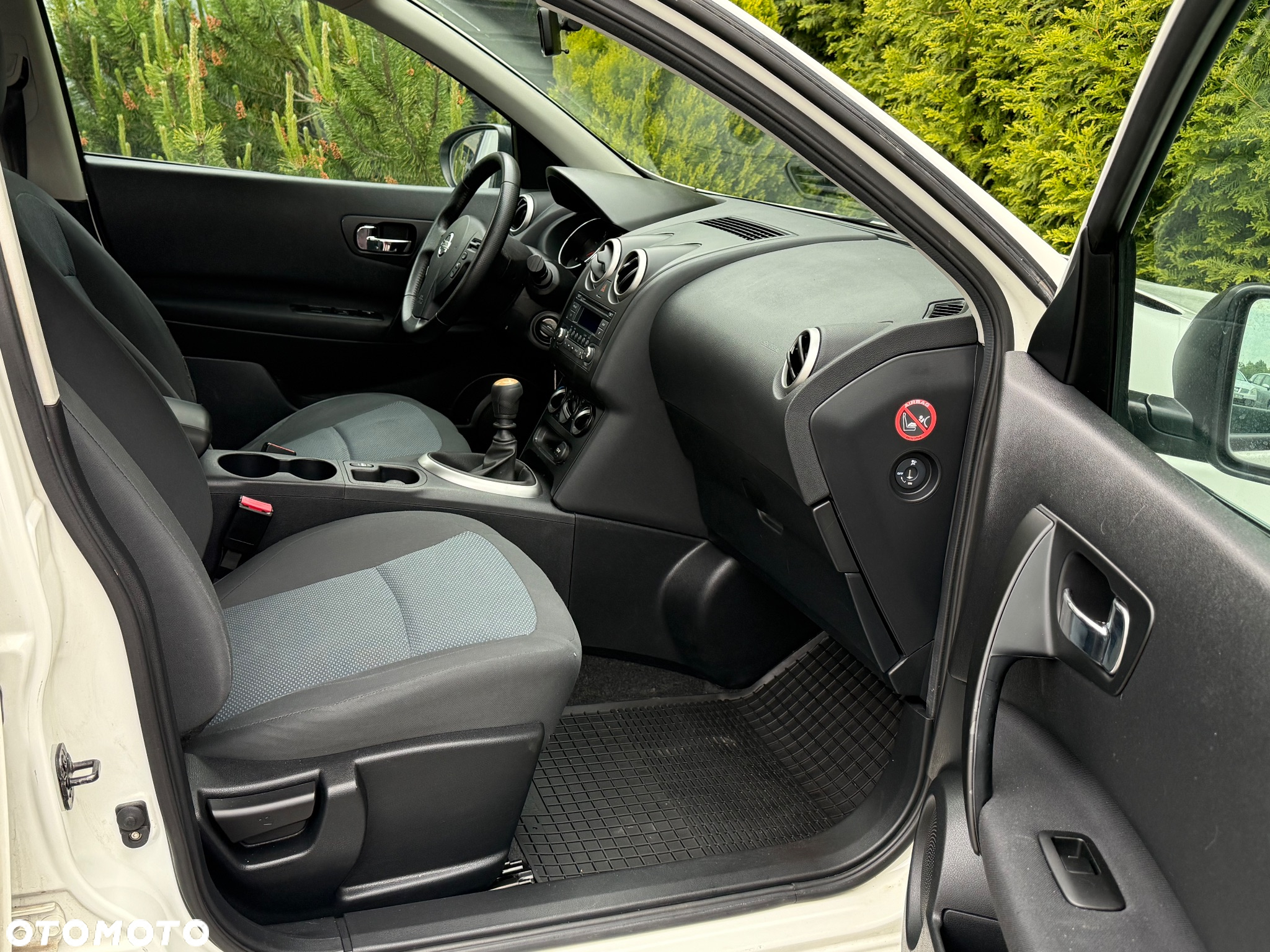 Nissan Qashqai - 11
