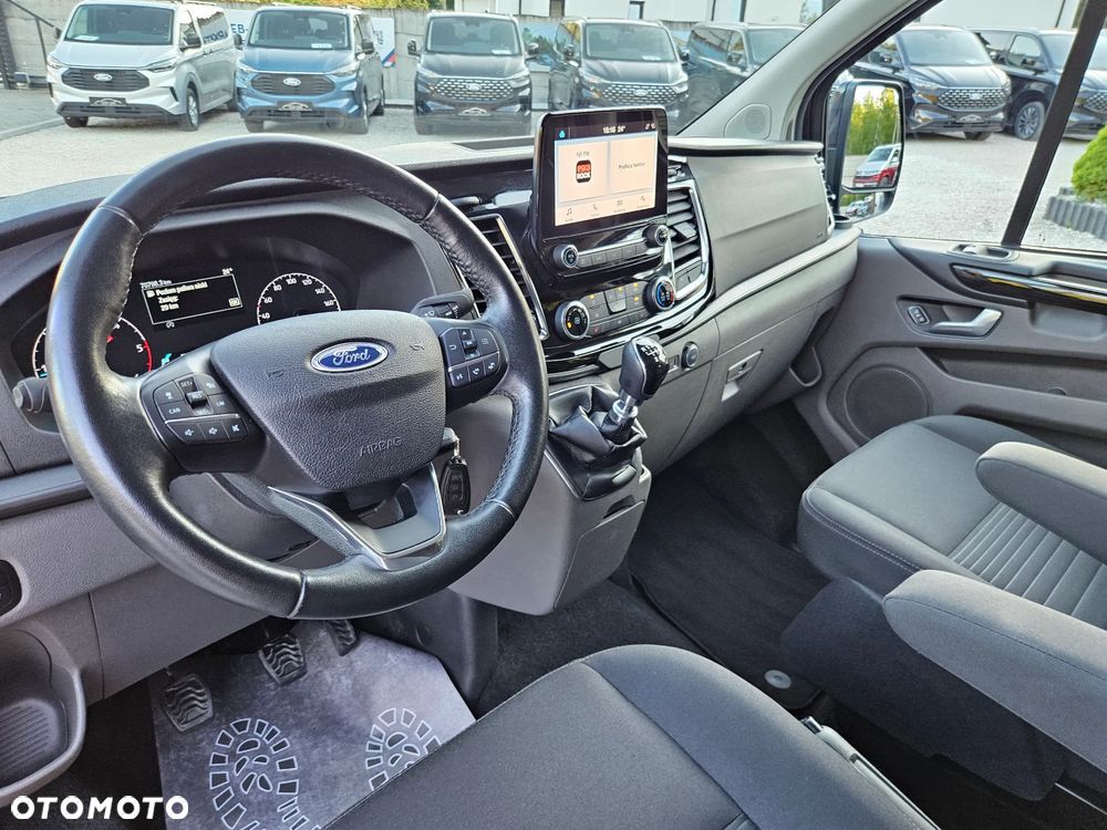 Ford TRANSIT CUSTOM L2H1 Long Brygadowy 5-os WINDA Max WERSJA XENONY SalonPL FV23% - 6