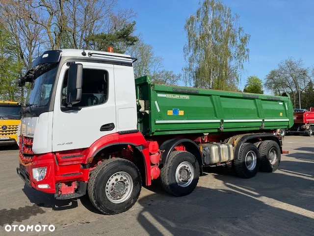 Mercedes-Benz Arocs 3243 8x4 - 2