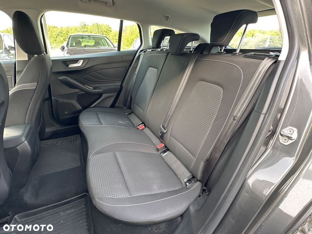 Ford Focus - 22